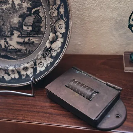 Ellis Full Tsagarada