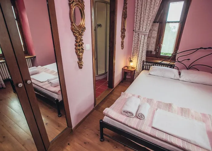 Ellis Full Tsagarada