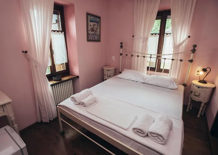 Guest house Ellis Full 4*