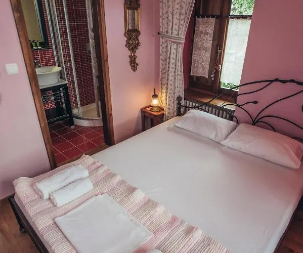 Ellis Full בית הארחה טסגרדה