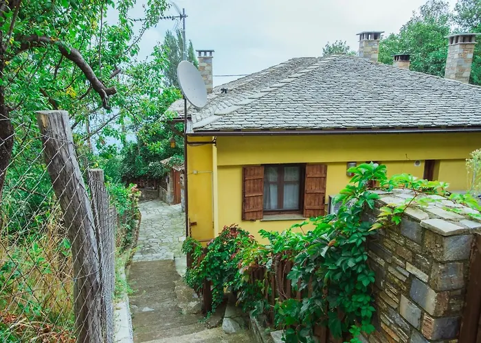 Ellis Full Guest house